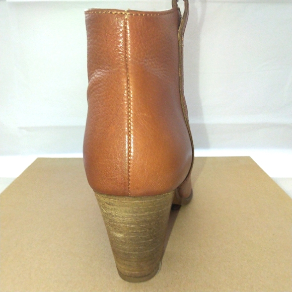 8.5 Leather Brown Heel Boots - Picture 5 of 7